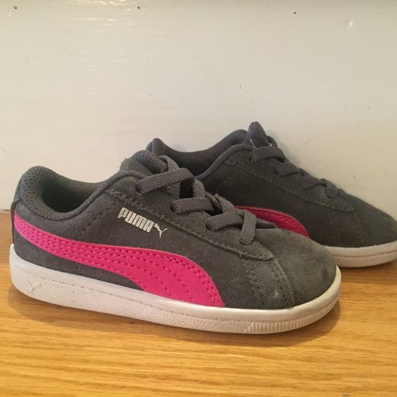 PUMA KIDS PINK AND GREY SUEDE SNEAKERS - Picture 7 of 9